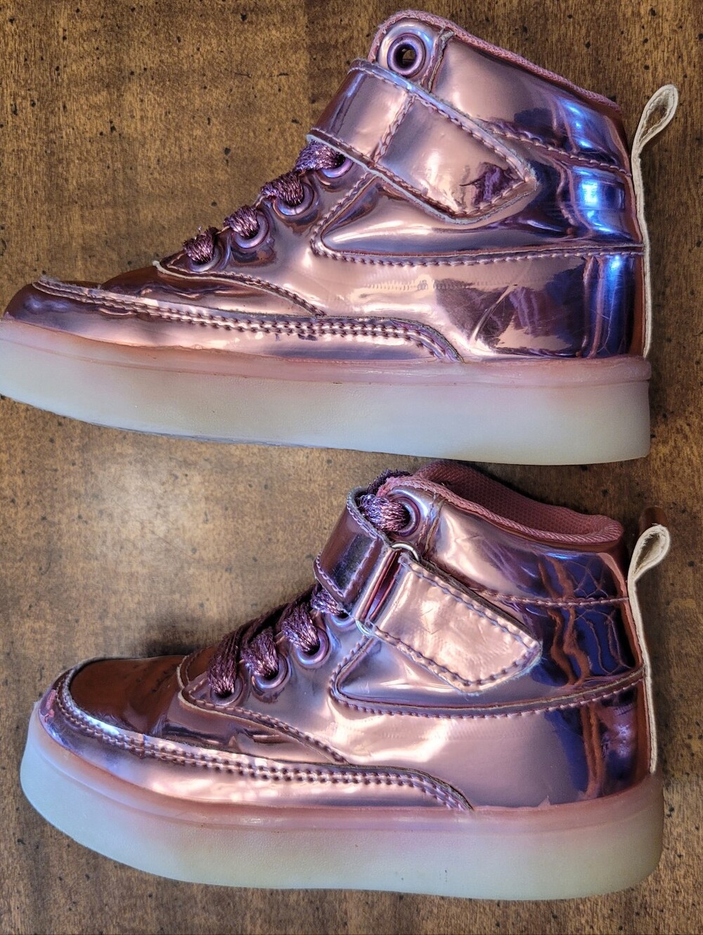 Striking, Shiny & Super Cool Pink Girls High tops & Light Show Bottom